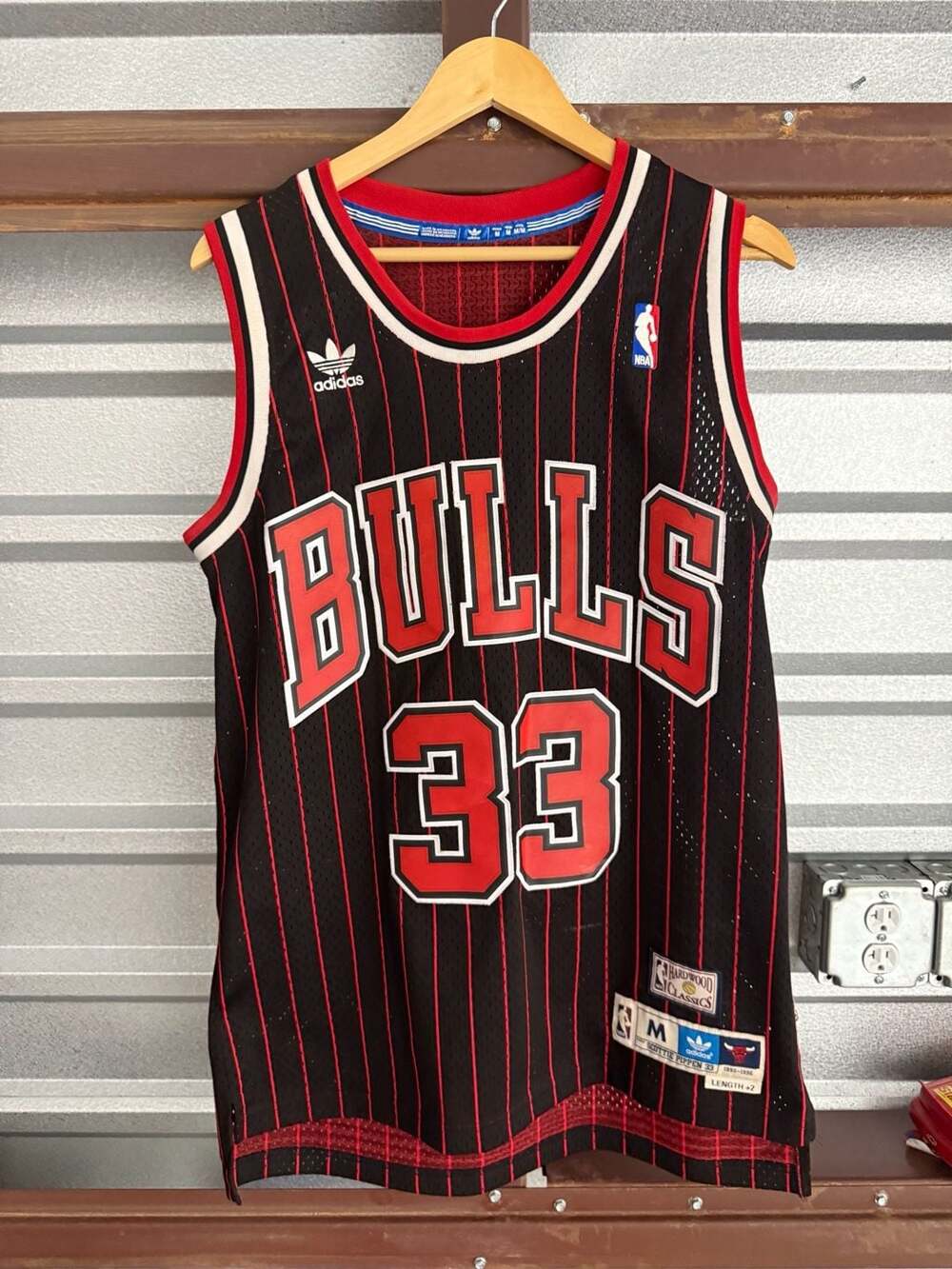 Adidas Scottie Pippen Chicago Bulls 1995-1996 Hardwood Classics Jersey